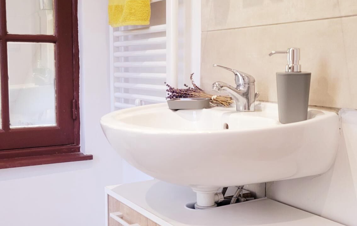 Photo of Bathroom in Villeneuve-sur-Bellot