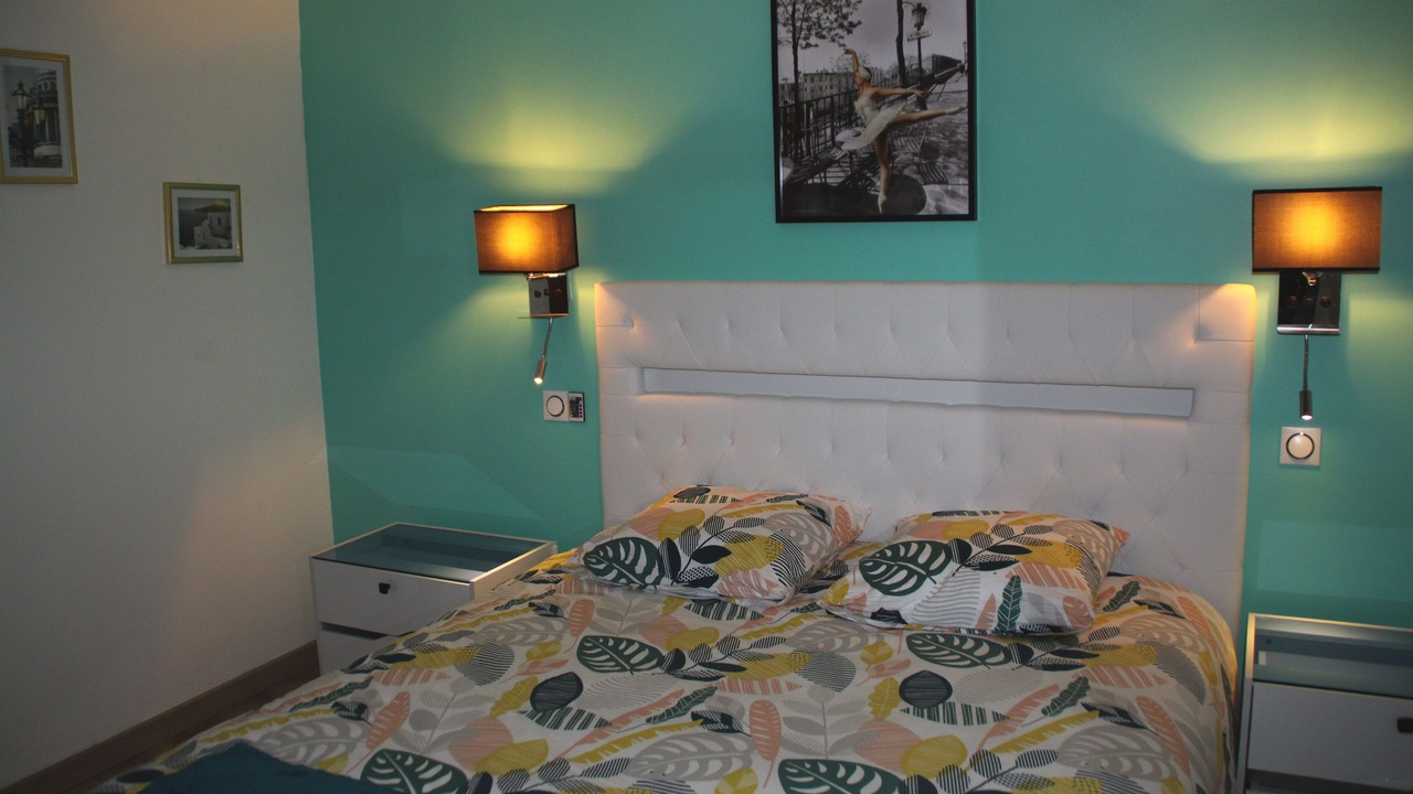 Photo of Bedroom in Argenteuil