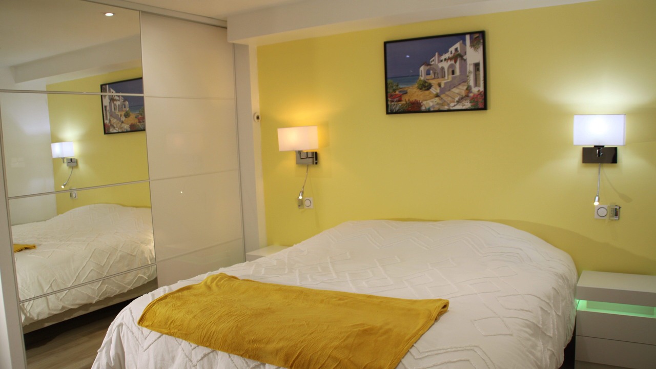 Photo of Bedroom in Argenteuil