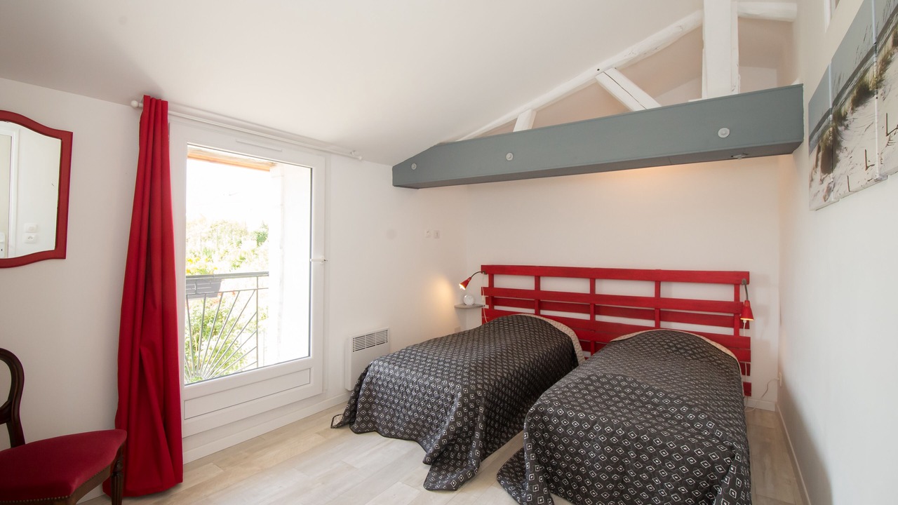 Photo of Bedroom in Compertrix