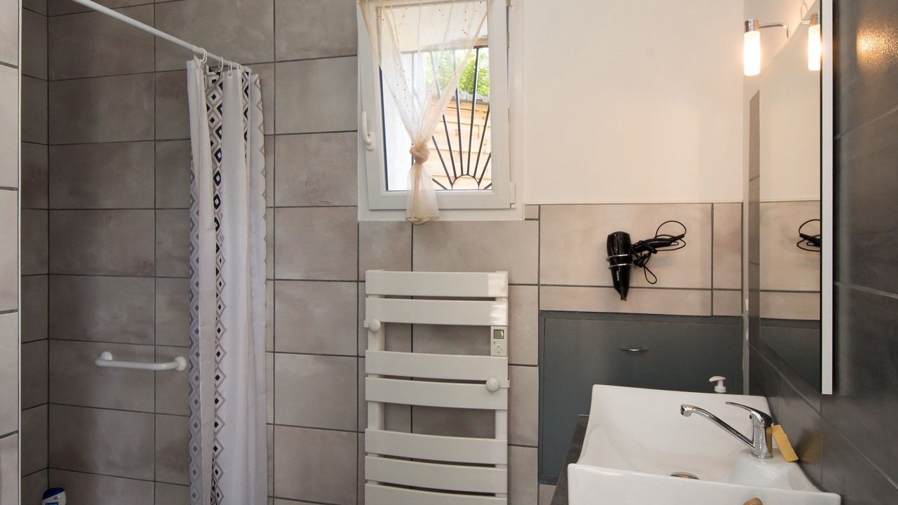 Photo of Bathroom in Compertrix
