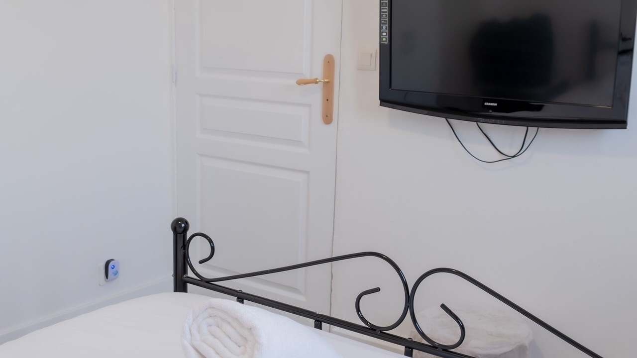 Photo of Bedroom in Le Bourget