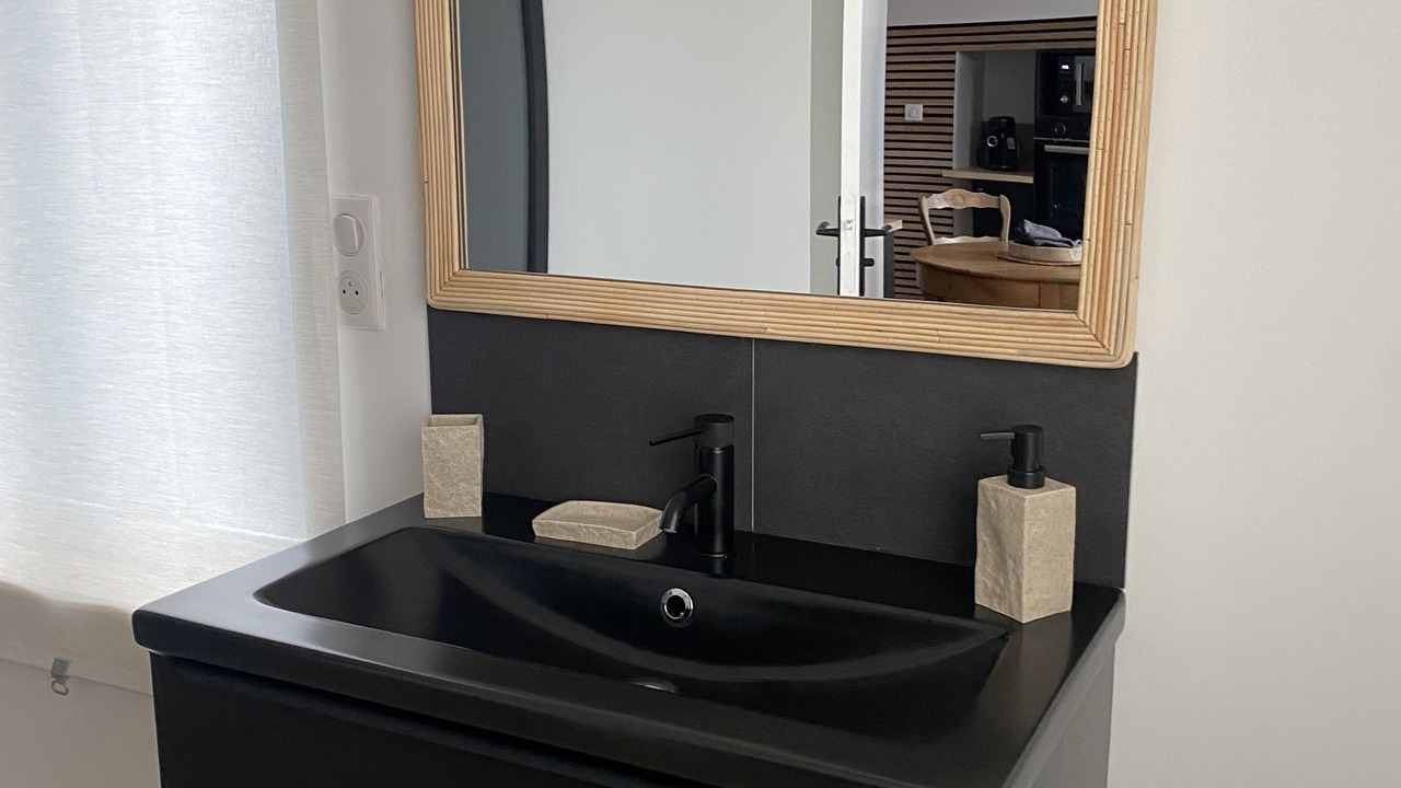 Photo of Bathroom in Yvecrique