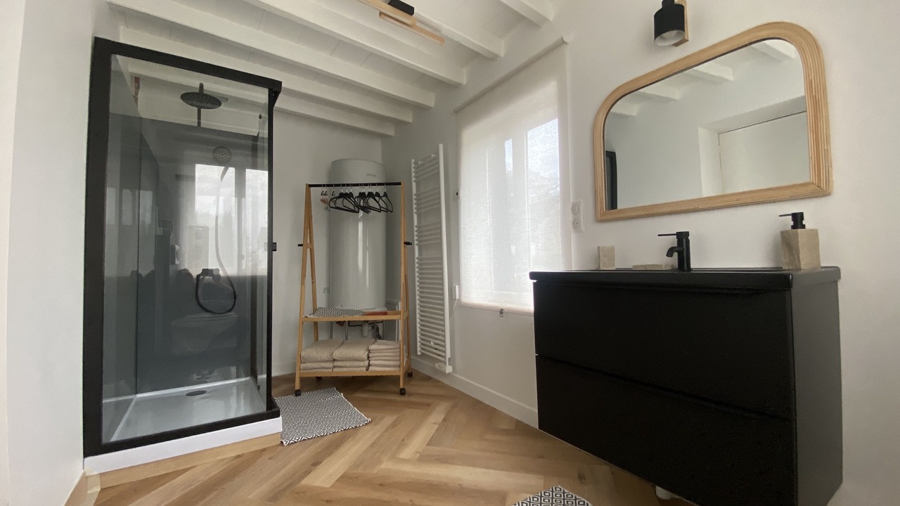 Photo of Bathroom in Yvecrique