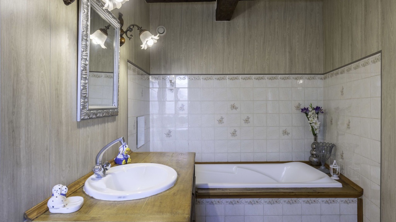 Photo of Bathroom in Saint-Nicolas-d'Aliermont