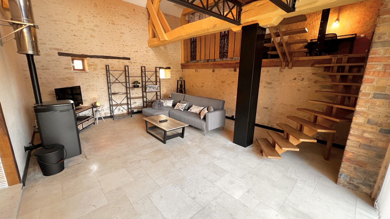 Photo of Livingroom in Thorigne-sur-Due
