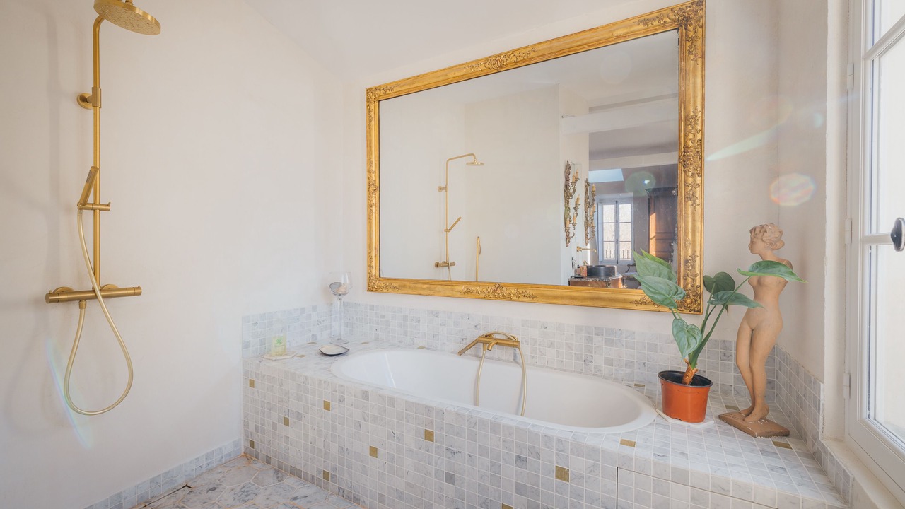 Photo of Bathroom in Champs-Elysees