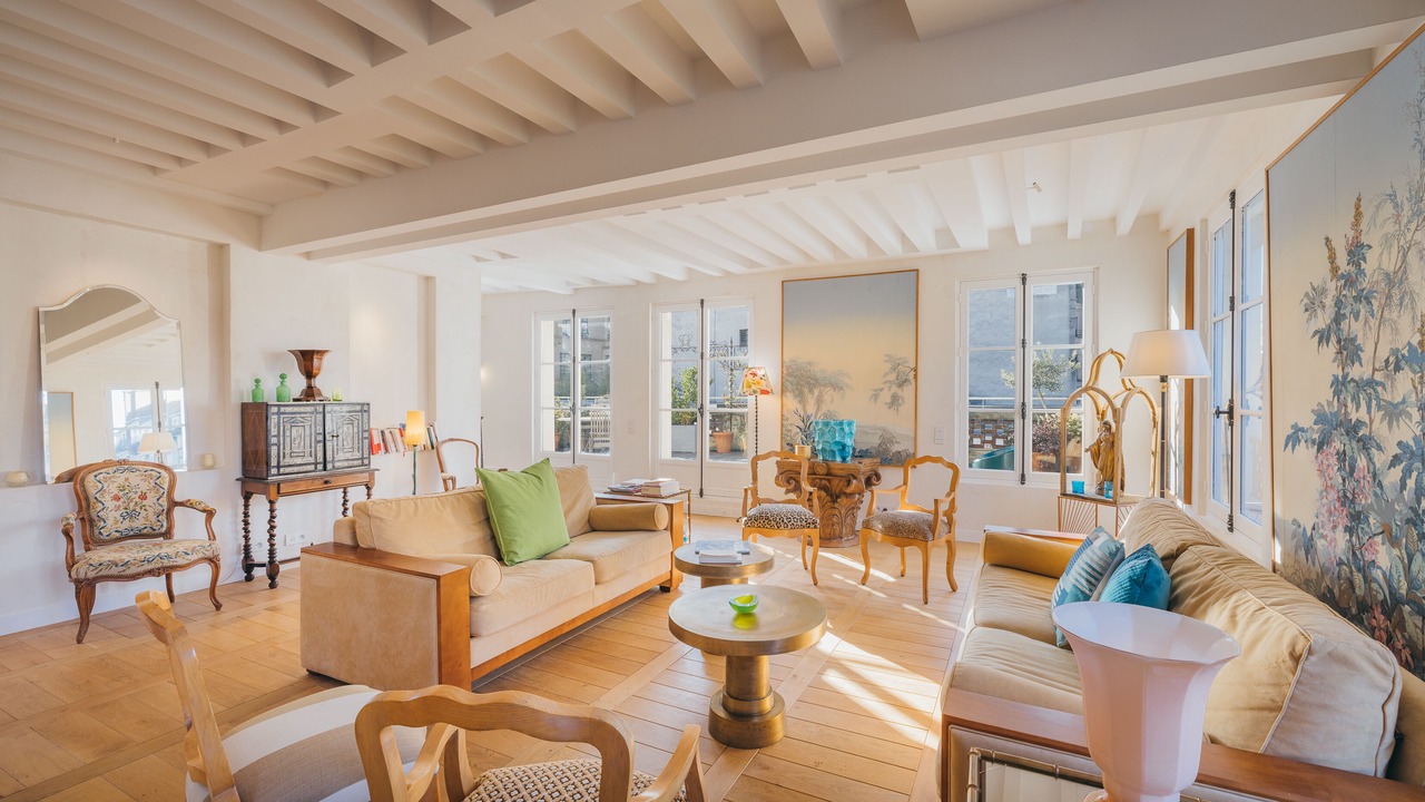 Photo of Livingroom in Champs-Elysees