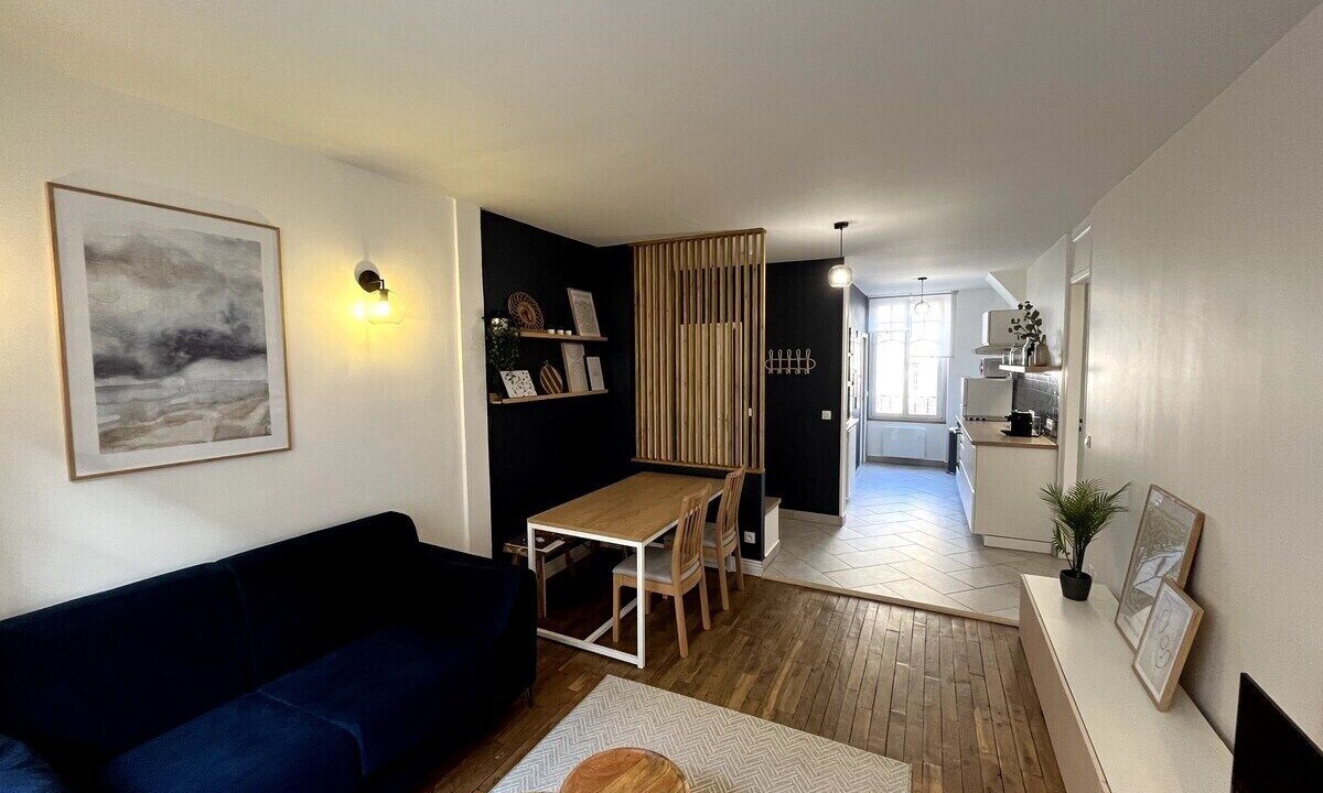 Photo of Livingroom in Reims City Centre