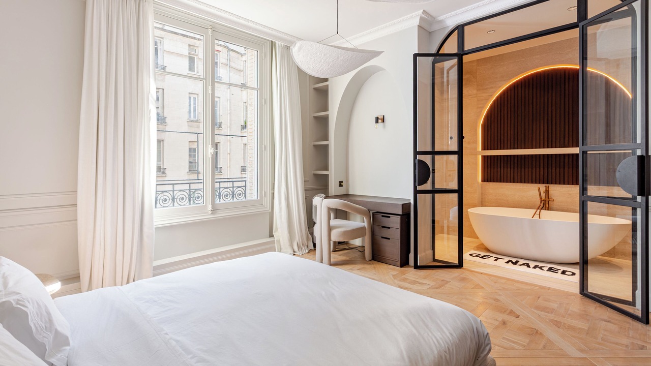 Photo of Bedroom in Champs-Elysees