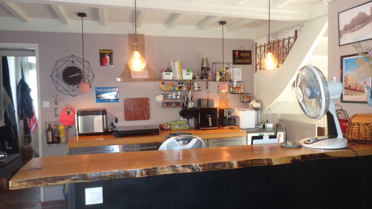 Photo of Kitchen in Poil