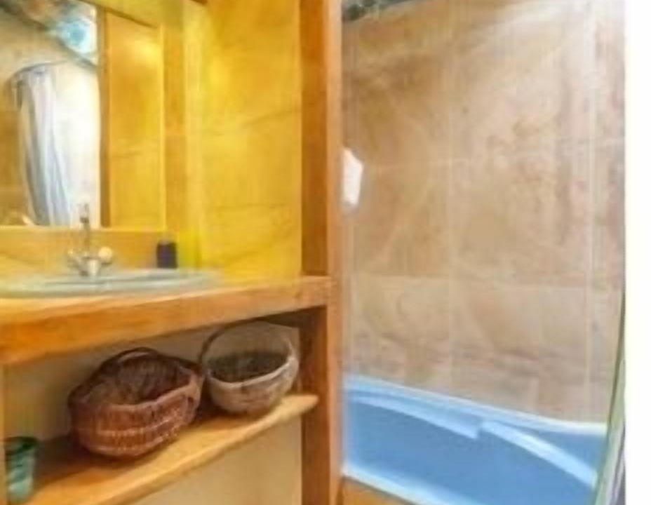 Photo of Bathroom in Buffon