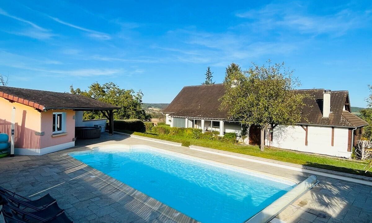 Photo of Outdoor in Cezy