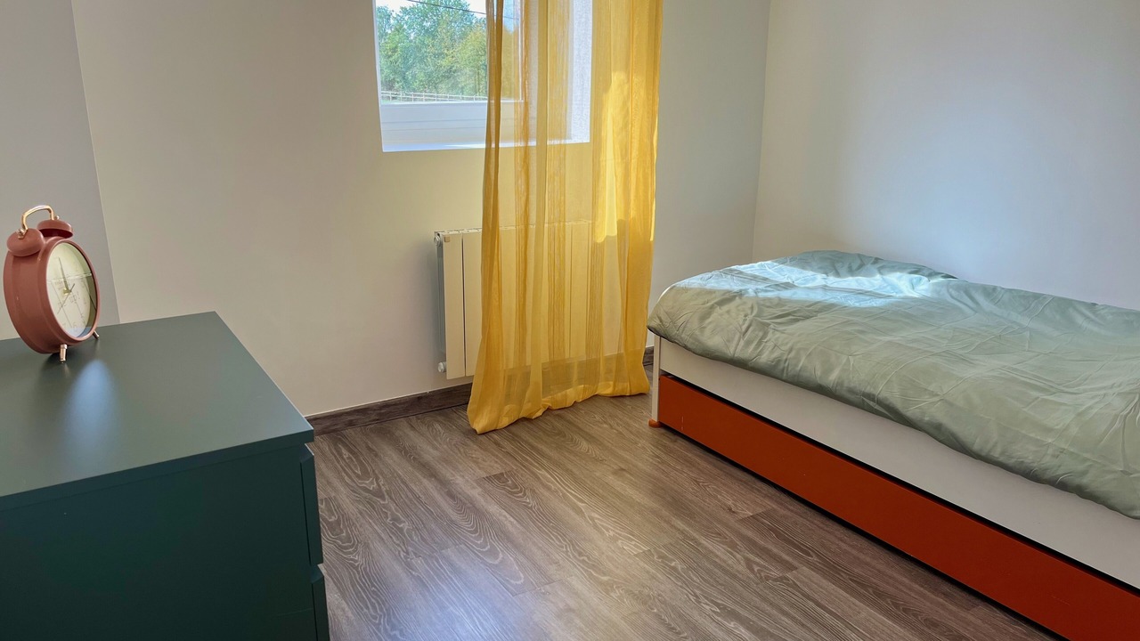 Photo of Bedroom in Villeneuve-Saint-Denis