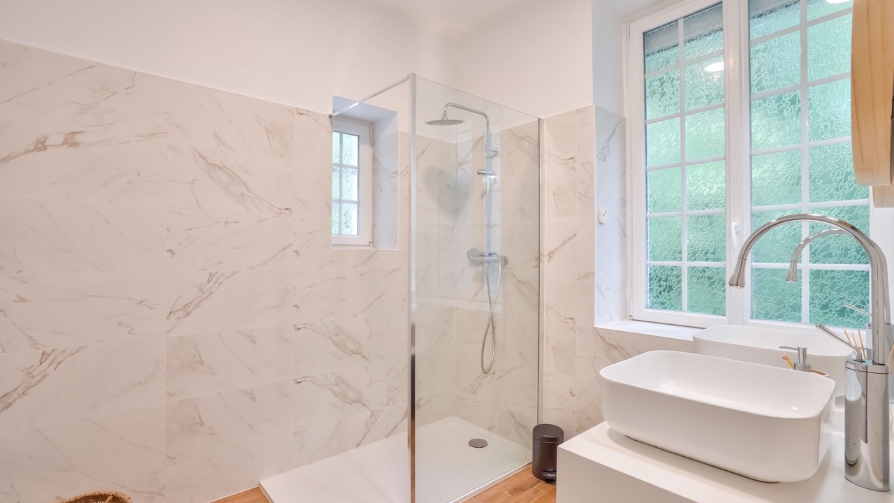Photo of Bathroom in Ully-Saint-Georges