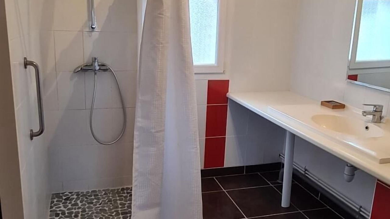 Photo of Bathroom in Samer