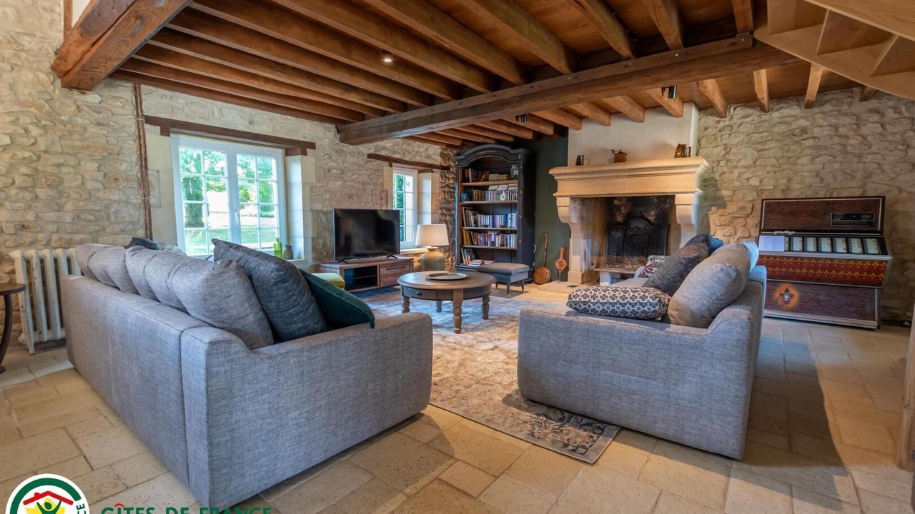 Photo of Livingroom in Pevy