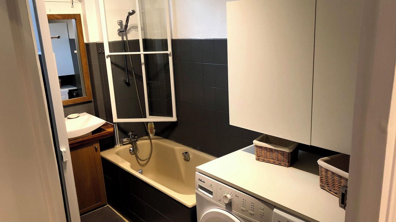 Photo of Bathroom in Chaville