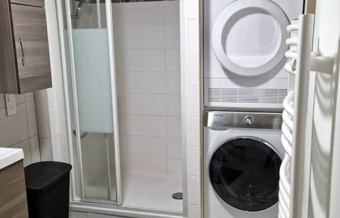 Photo of Bathroom in Menetru-le-Vignoble