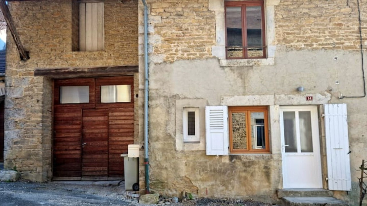 Photo of Outdoor in Menetru-le-Vignoble