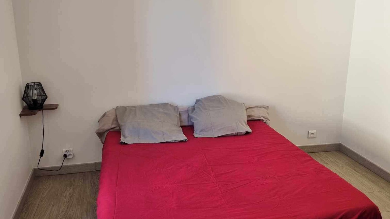 Photo of Bedroom in Menetru-le-Vignoble