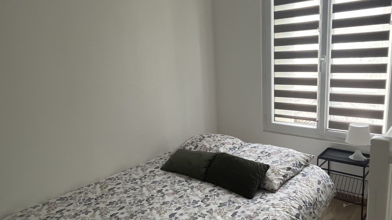 Photo of Bedroom in Asnieres-sur-Seine