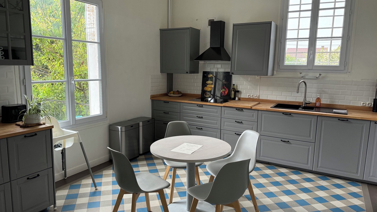 Photo of Kitchen in Isles-les-Meldeuses