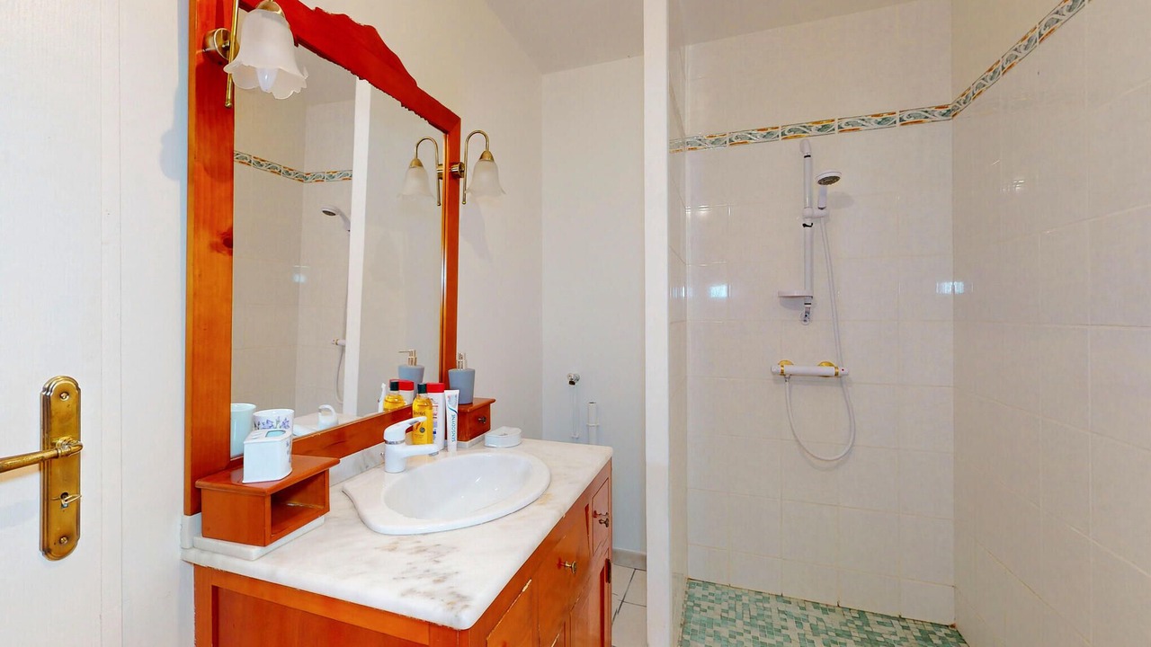 Photo of Bathroom in Trouvans