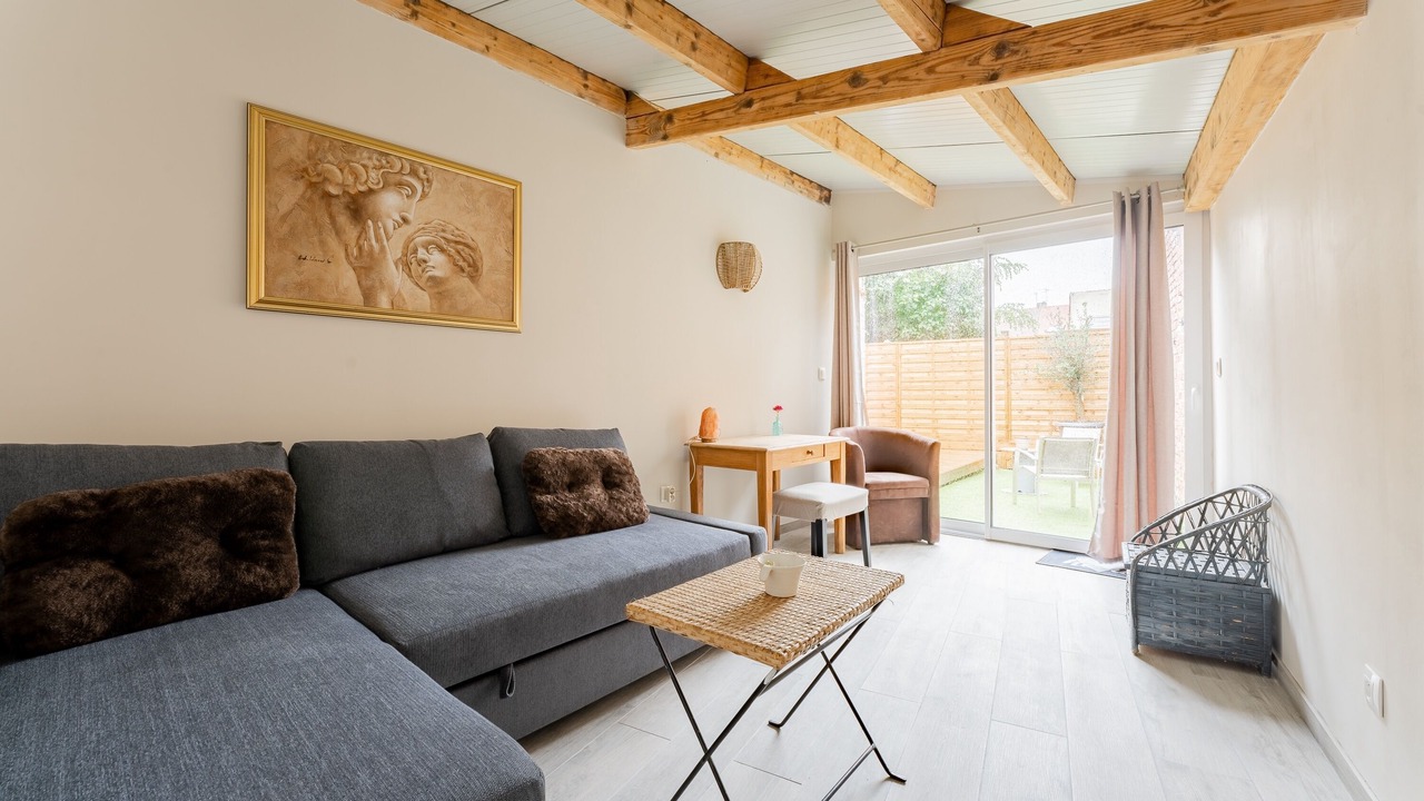 Photo of Livingroom in Lens