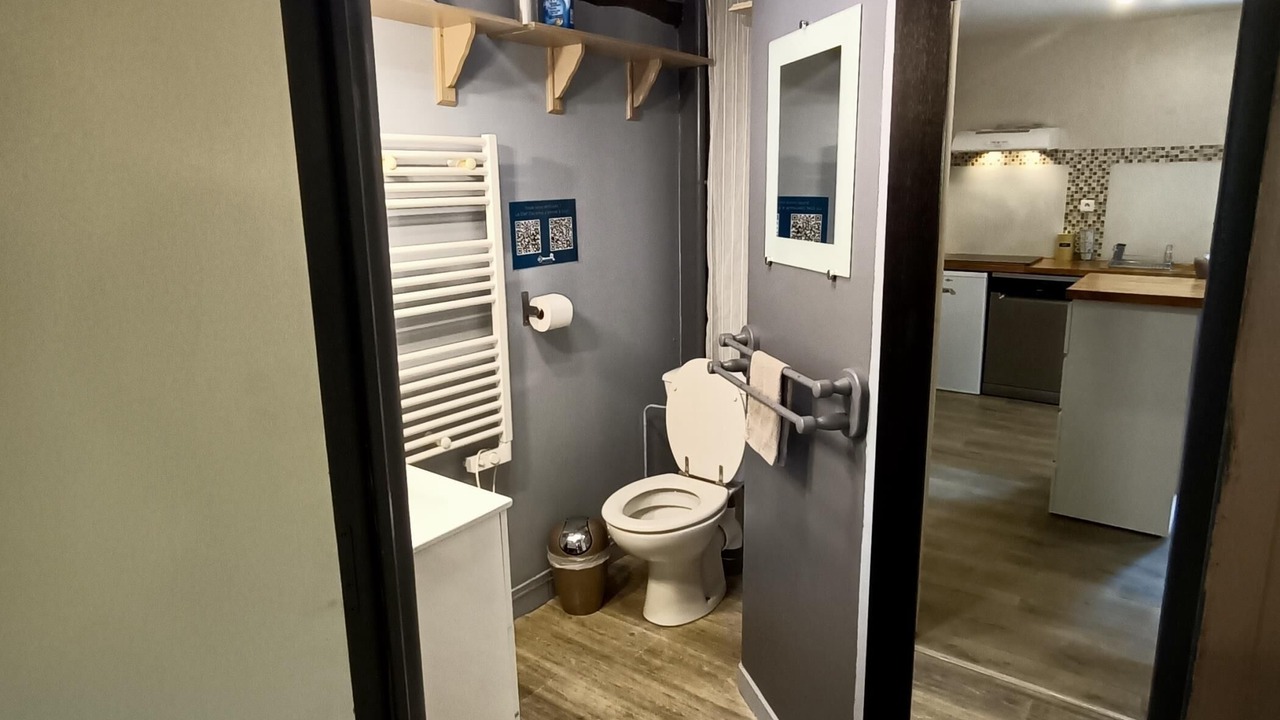 Photo of Bathroom in Talmas
