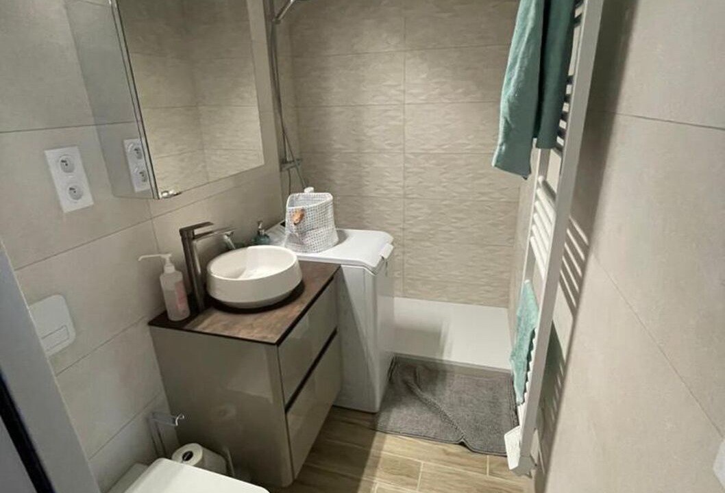 Photo of Bathroom in Quartier de la Chapelle