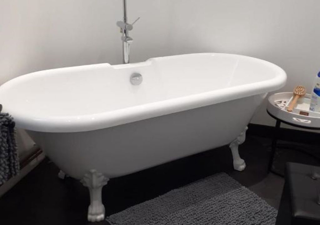 Photo of Bathroom in Marconne