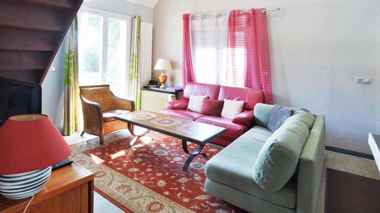 Photo of Livingroom in Ferolles-Attilly