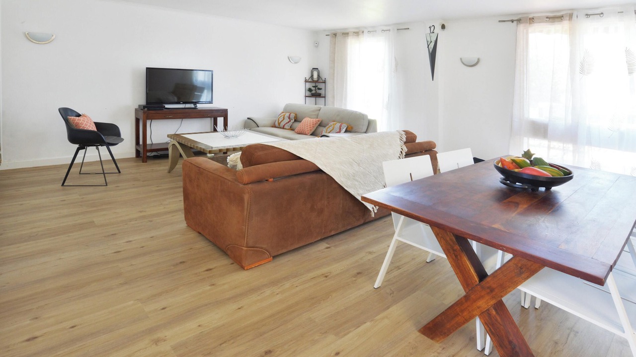 Photo of Livingroom in Ferolles-Attilly