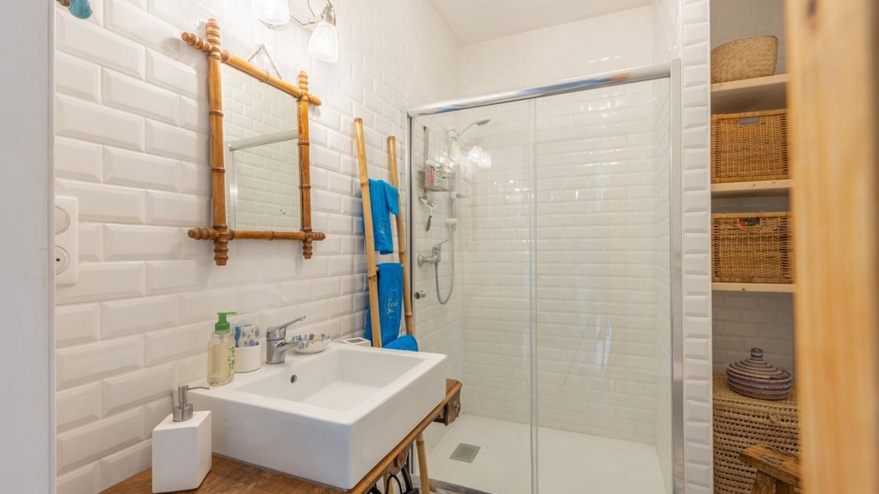 Photo of Bathroom in Nourard-le-Franc