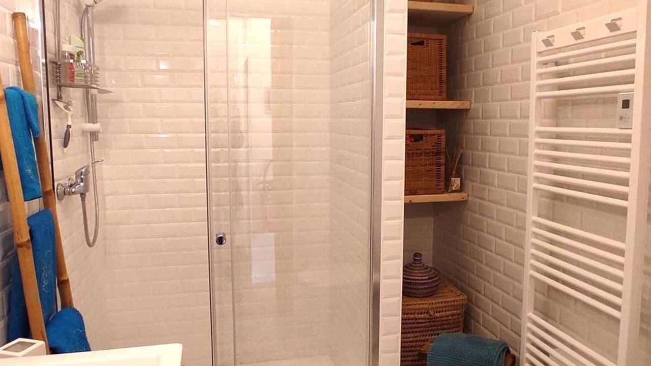Photo of Bathroom in Nourard-le-Franc