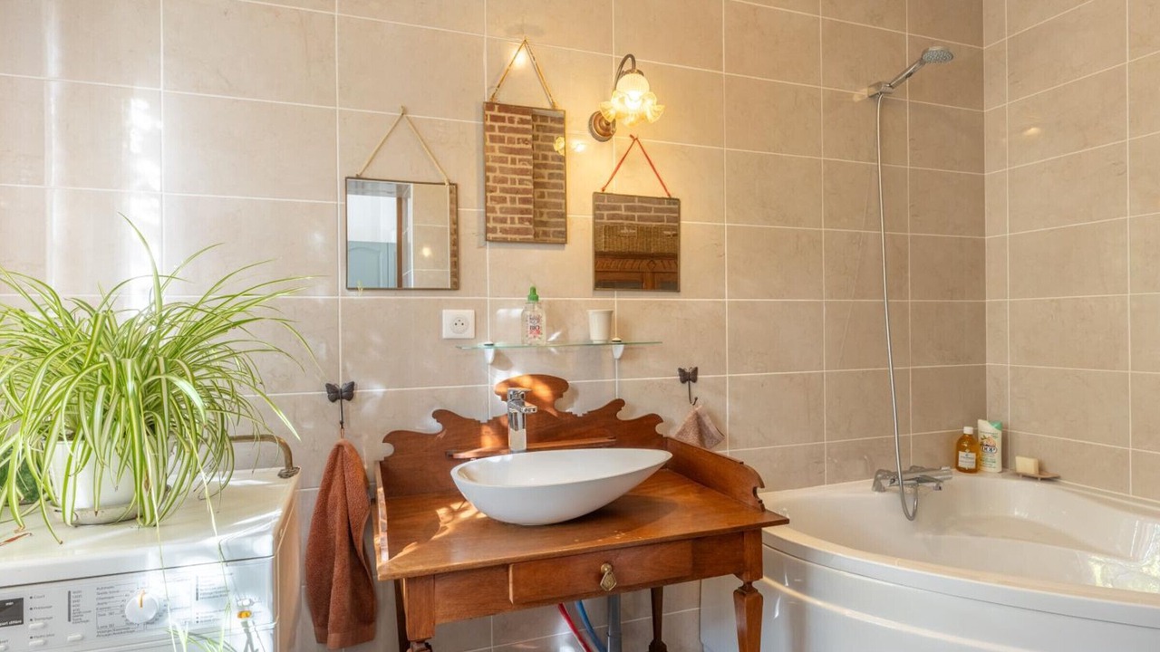 Photo of Bathroom in Nourard-le-Franc