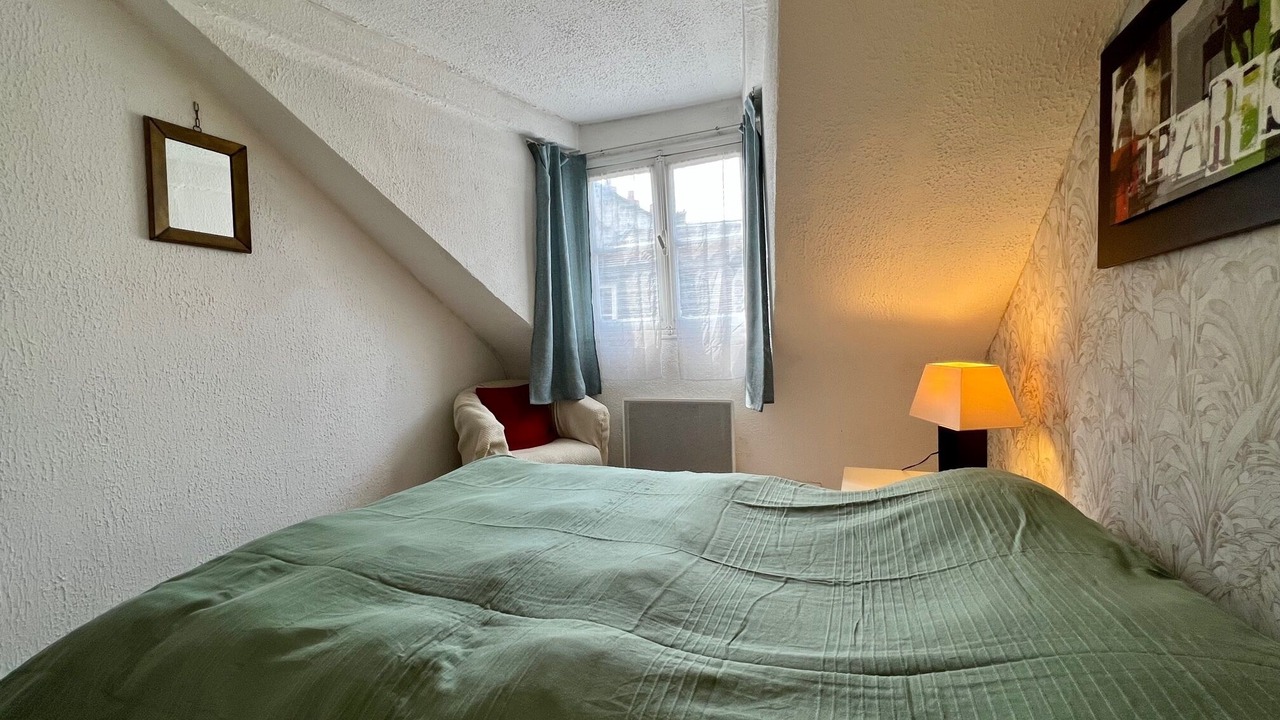 Photo of Bedroom in 3rd Arrondissement