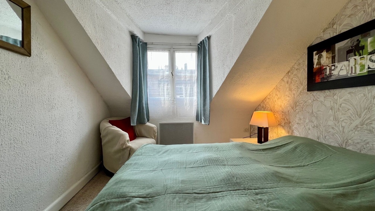 Photo of Bedroom in 3rd Arrondissement