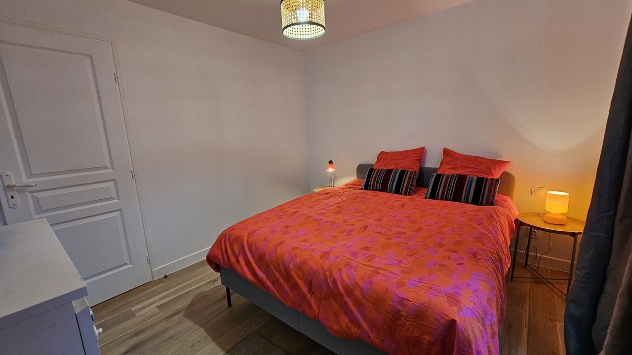 Photo of Bedroom in Brunoy
