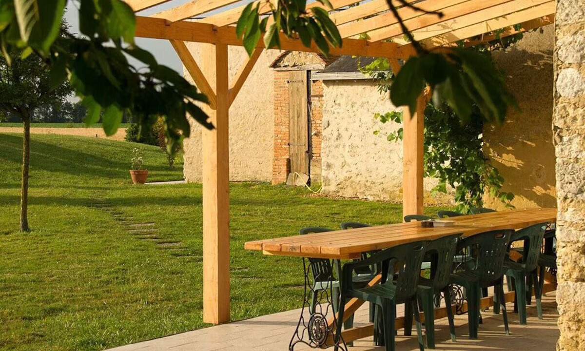 Photo of Outdoor in Pontigne