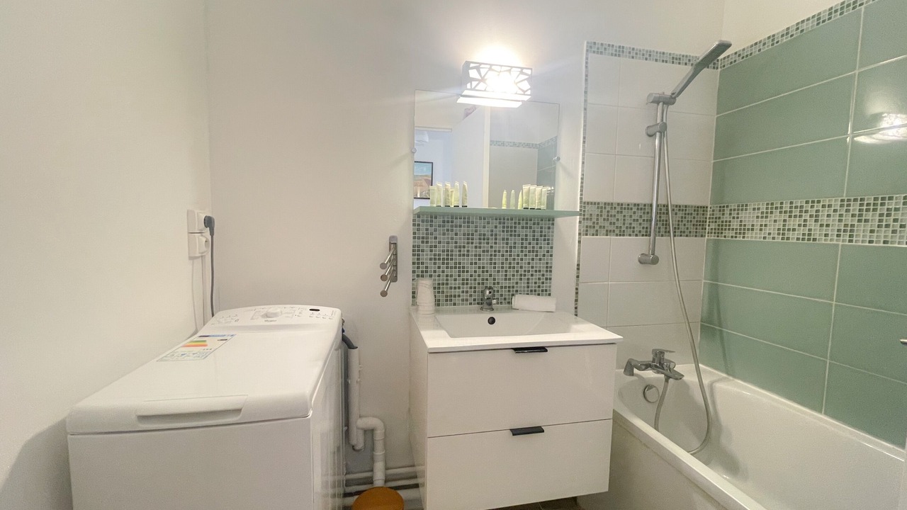 Photo of Bathroom in Port