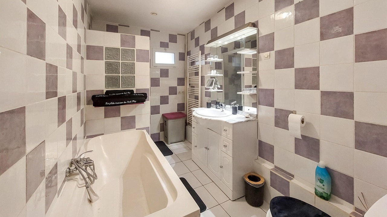 Photo of Bathroom in Grand-Fort-Philippe