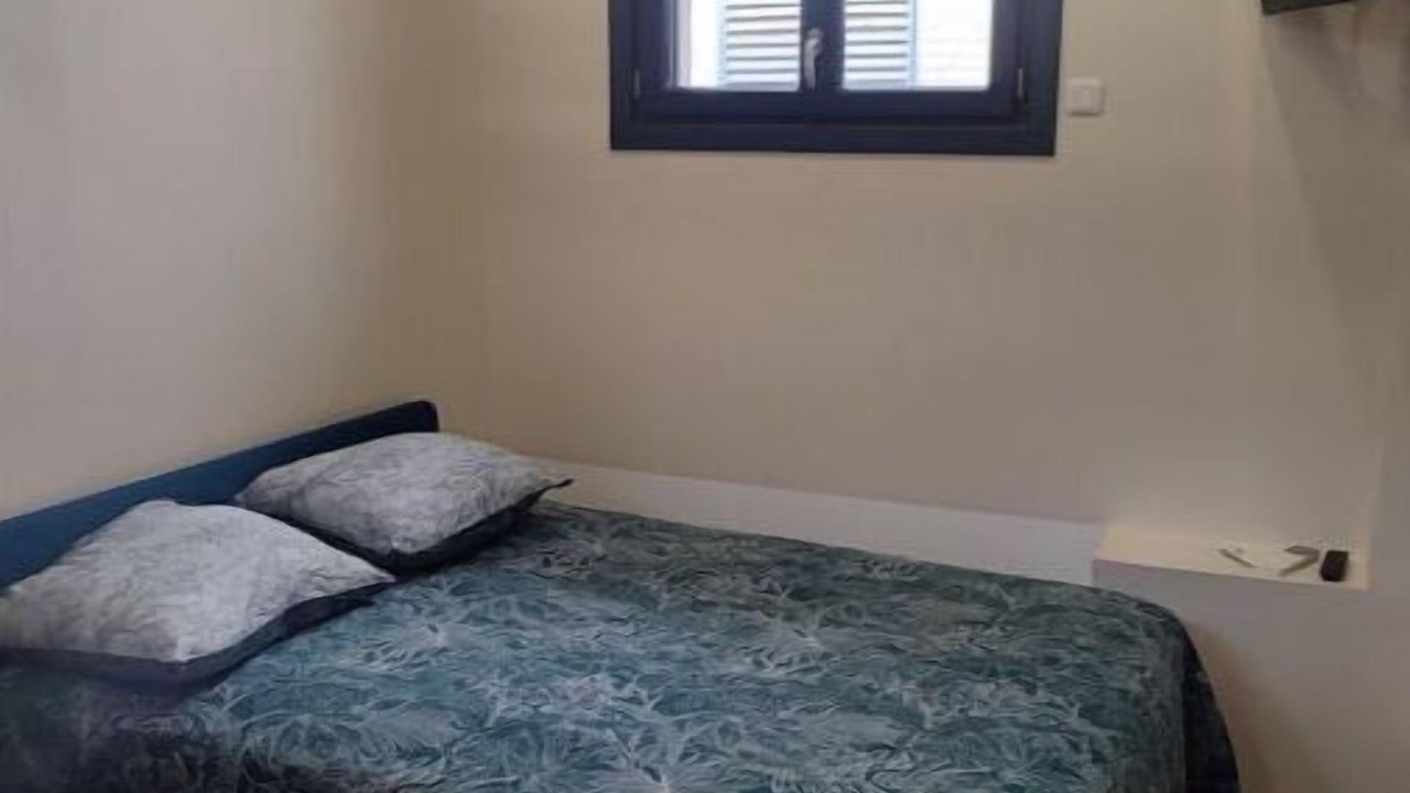 Photo of Bedroom in Combat