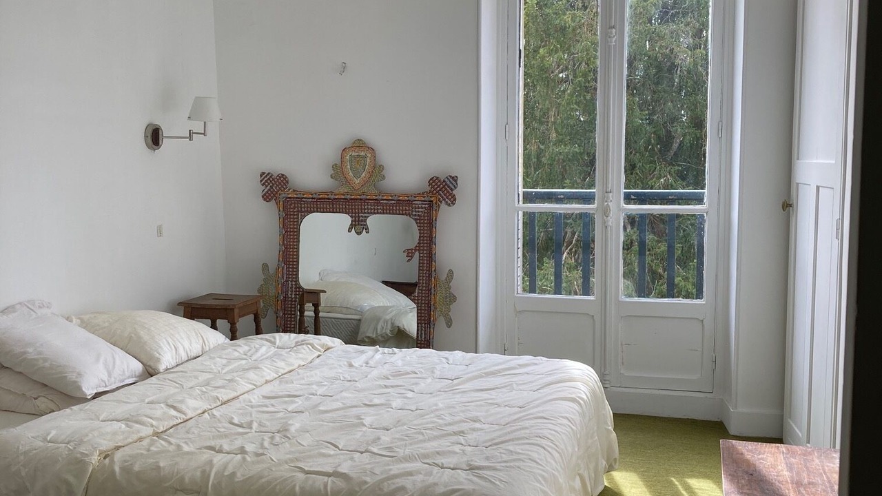 Photo of Bedroom in Flogny-la-Chapelle