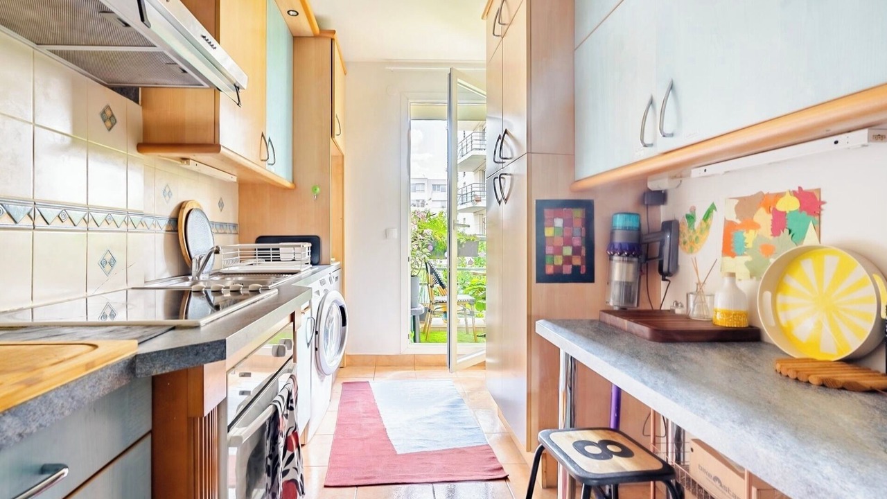 Photo of Kitchen in Combat