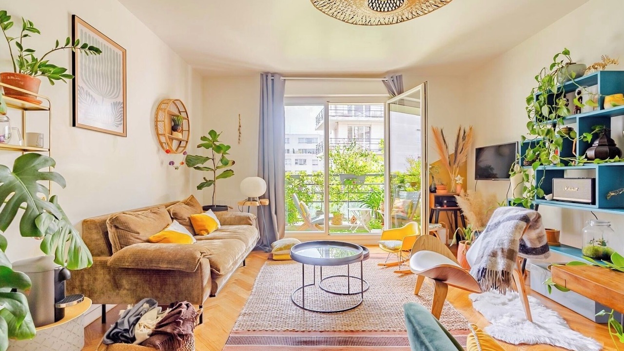 Photo of Livingroom in Combat
