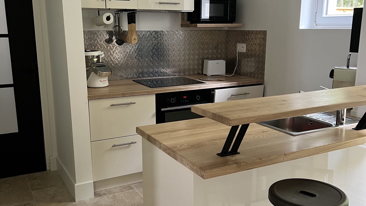 Photo of Kitchen in Menetreux-le-Pitois