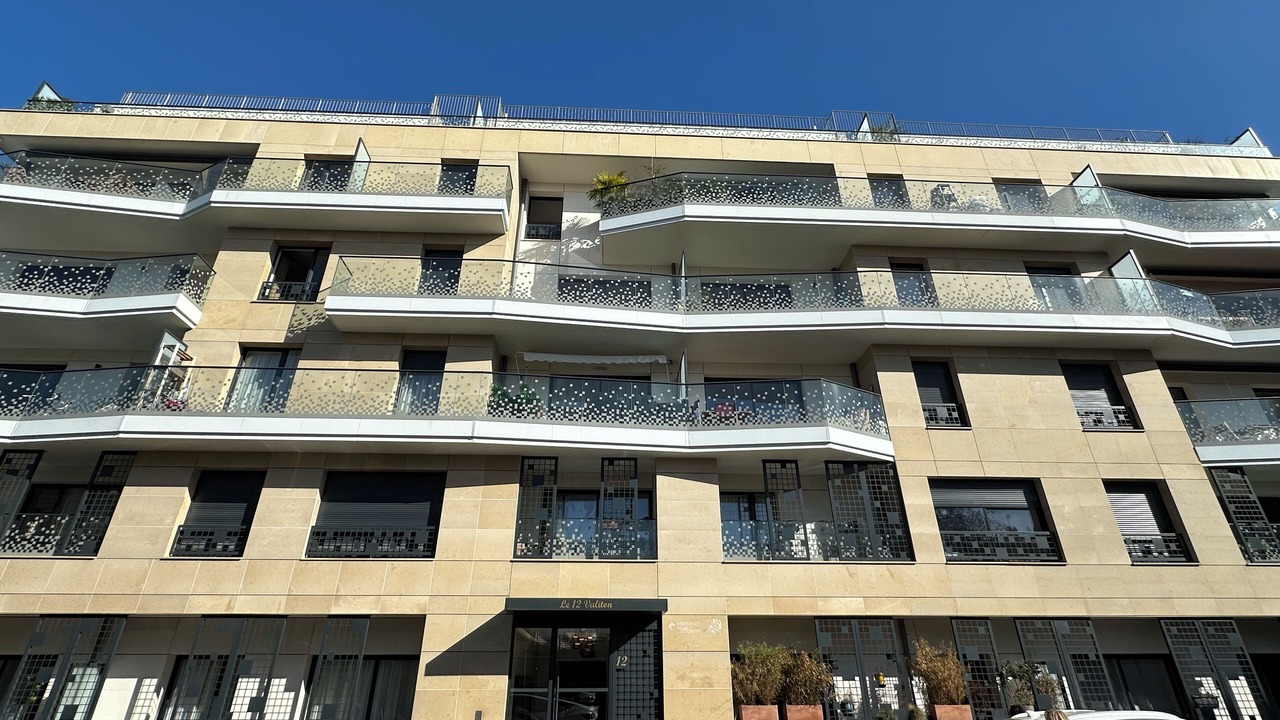 Photo of Outdoor in Clichy