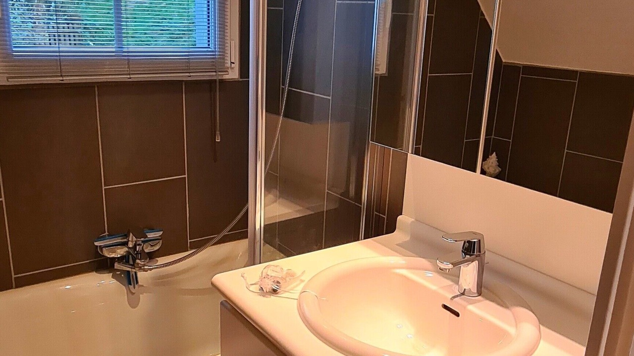 Photo of Bathroom in Equihen-Plage